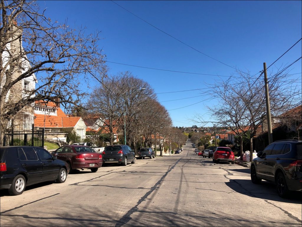 Típica calle del barrio Stella Maris